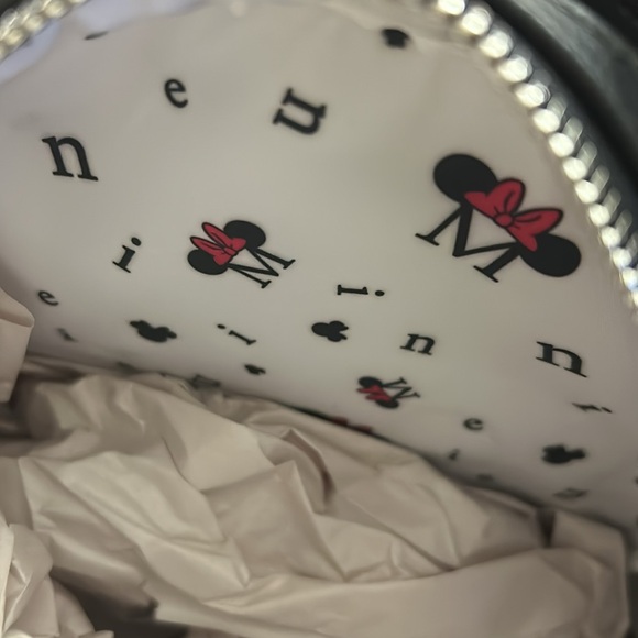 Minnie Mouse Loungefly - Picture 4 of 4